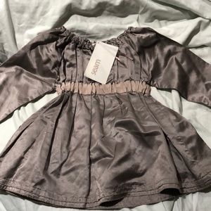 Seam 4t taupe top NWT